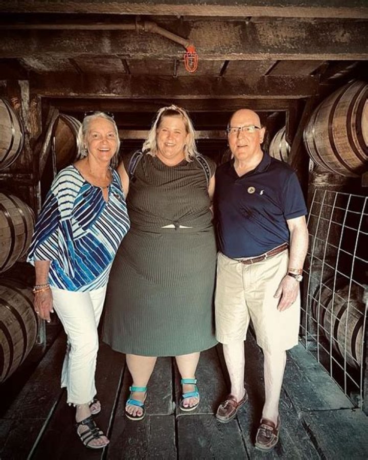 Anna O’Brien (@glitterandlazers) Instagram: Age, Height, Weight Loss, tiKtok Net Worth