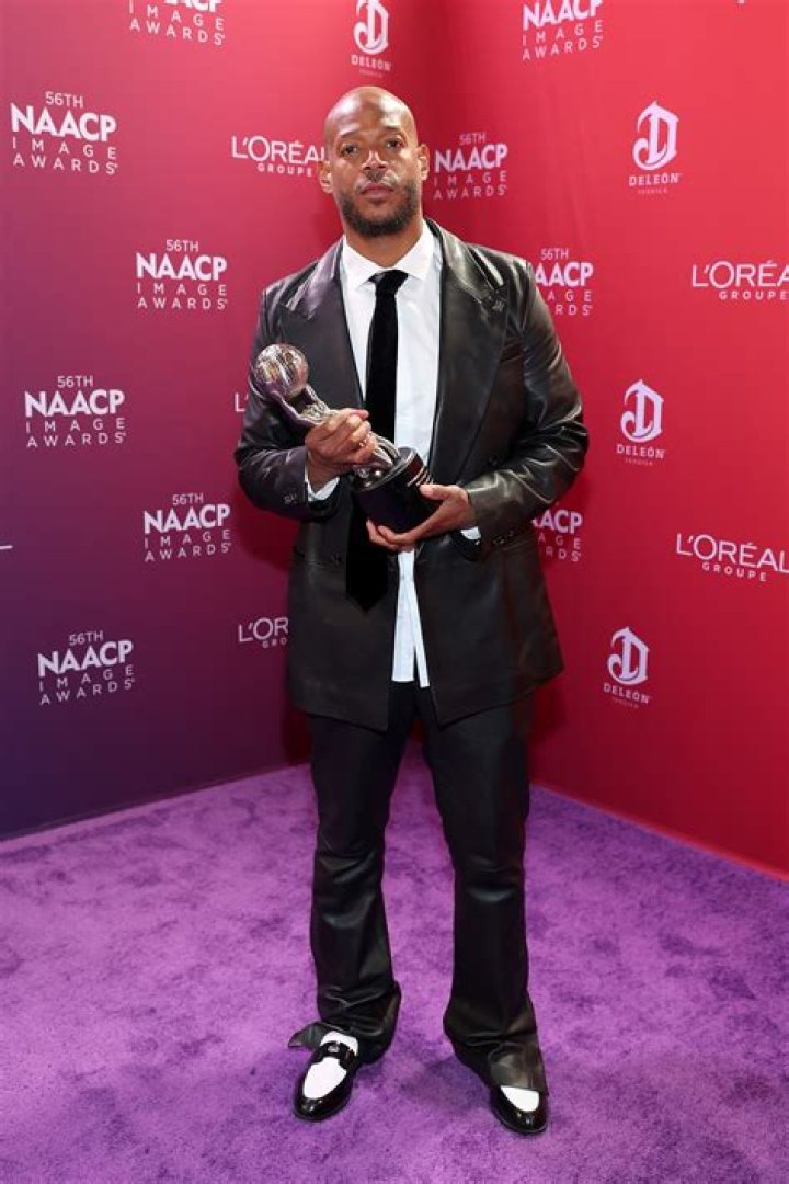 Hollywood's Premier Comedian: Shawn Wayns