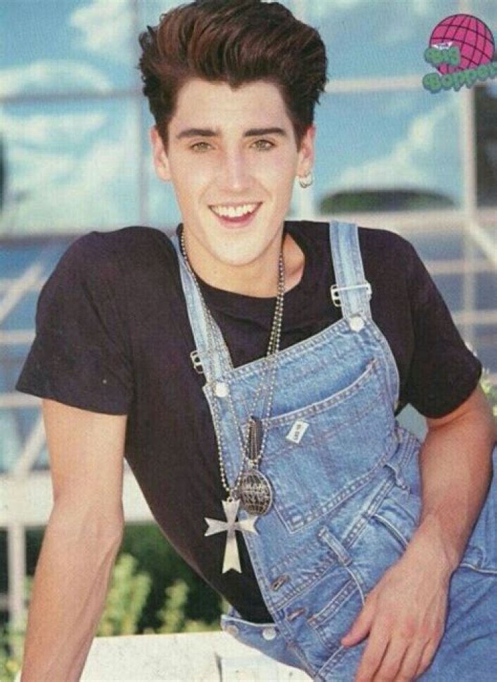 Jonathan Knight Age: A Journey Through Time