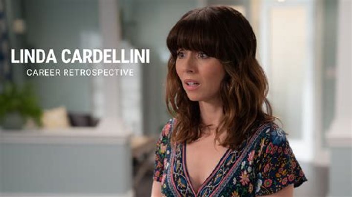 The Love Life Of Linda Cardellini: A Look Into Her Relationships